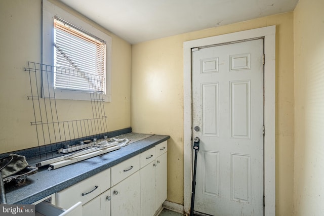 1121 E 22nd St, Wilmington, DE 19802 - bathroom featuring vanity