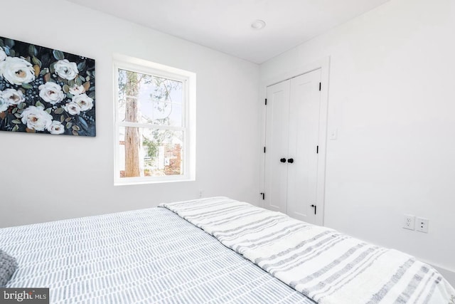 bedroom with a closet