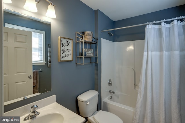 1107 Liberty Ave, Vineland, NJ 08360 - full bathroom featuring vanity, toilet, and shower / bath combo with shower curtain