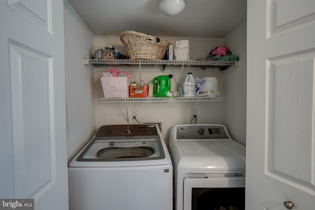 1107 Liberty Ave, Vineland, NJ 08360 - laundry area featuring laundry area and independent washer and dryer