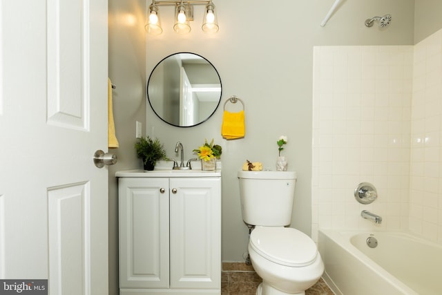 full bath featuring vanity, toilet, and shower / bath combination