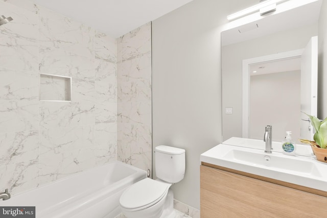 full bath featuring shower / bath combination, baseboards, toilet, and vanity