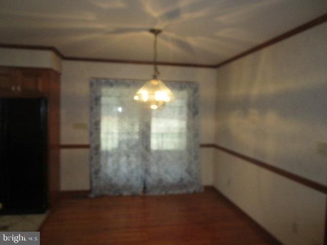 view of unfurnished dining area