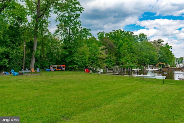 view of yard featuring fence