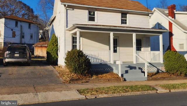 view of front of house with covered porch