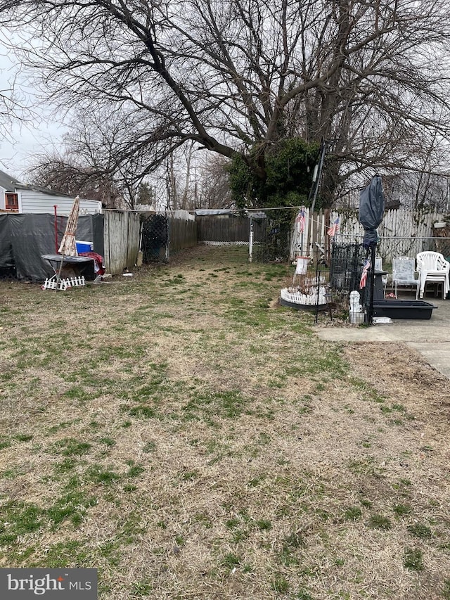 view of yard with fence