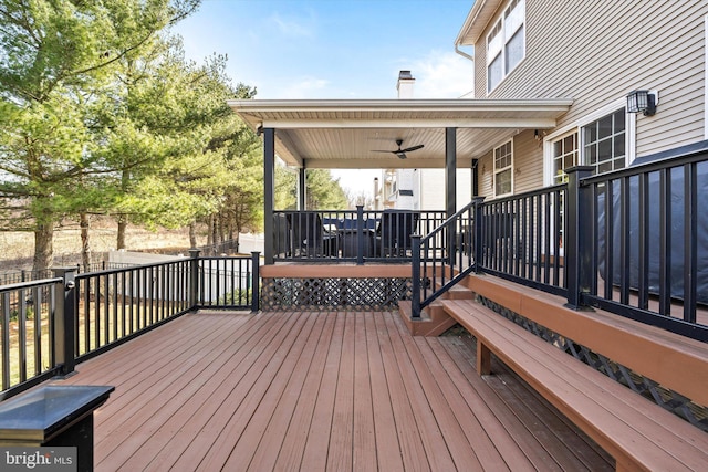 deck with a ceiling fan