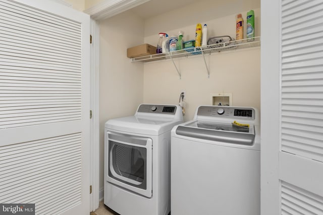 9 Quaker St, Chesterfield, NJ 08515 - laundry room with washing machine and clothes dryer and laundry area