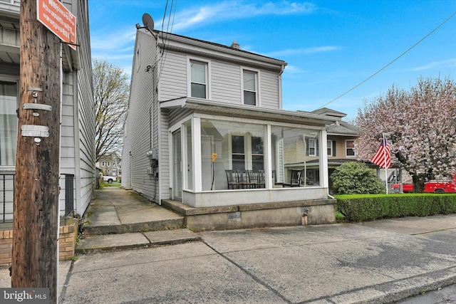 view of front of home featuring a porch