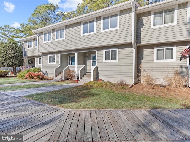 view of front of home with a front yard