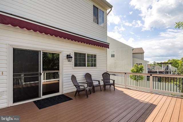 15200 Spotted Turtle Ct, Woodbridge, VA 22193 - view of wooden terrace
