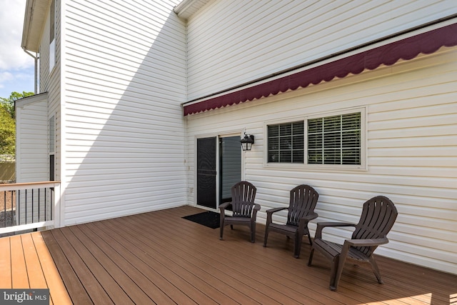 15200 Spotted Turtle Ct, Woodbridge, VA 22193 - view of wooden terrace