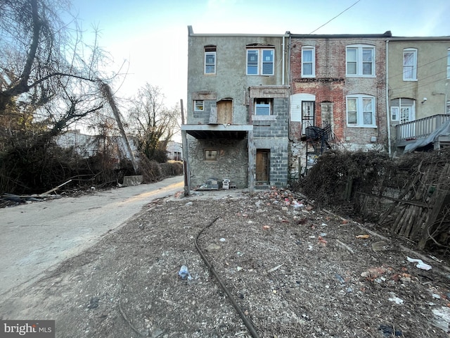 multi unit property with stone siding