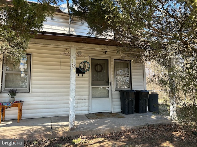 view of property entrance