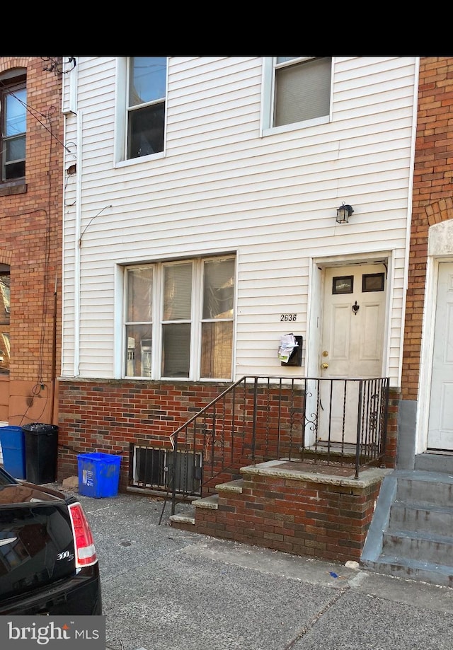 Listing photo 2 for 2636 Dickinson, Philadelphia PA 19146