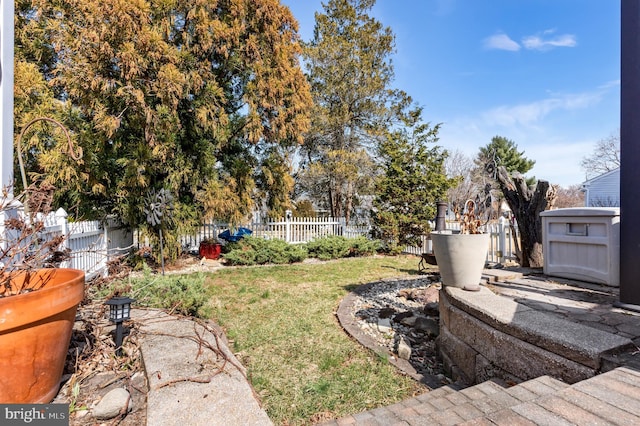 view of yard featuring fence