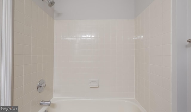 bathroom with shower / bathtub combination