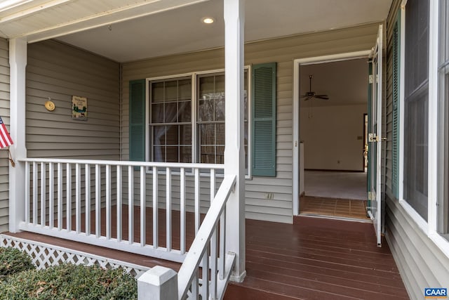 property entrance with a porch