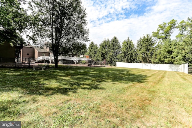 view of yard featuring fence