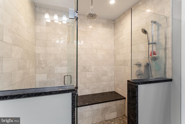 bathroom featuring tiled shower