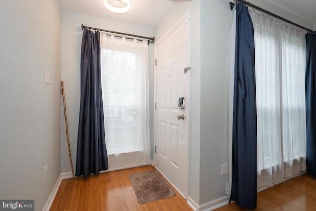 215 Valley Frg, Lookout Place, Wayne, PA 19087 - foyer entrance featuring light wood-type flooring and baseboards