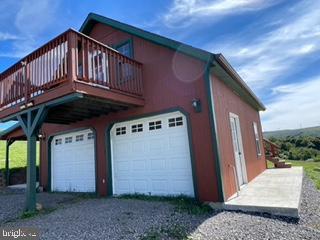 exterior space with driveway