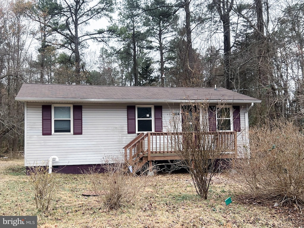 view of front of property