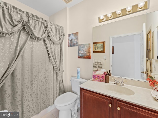 bathroom with tile patterned floors, visible vents, toilet, a shower with shower curtain, and vanity