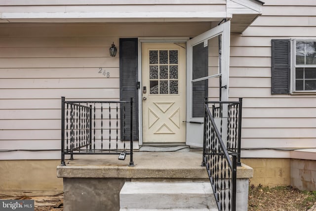 view of property entrance