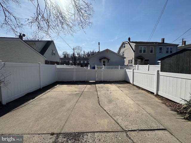 view of patio featuring a fenced backyard