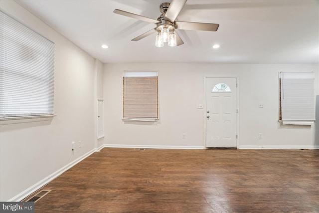 foyer featuring visible vents, a ceiling fan, wood finished floors, recessed lighting, and baseboards