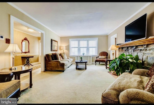 living area featuring baseboards, carpet, and ornamental molding