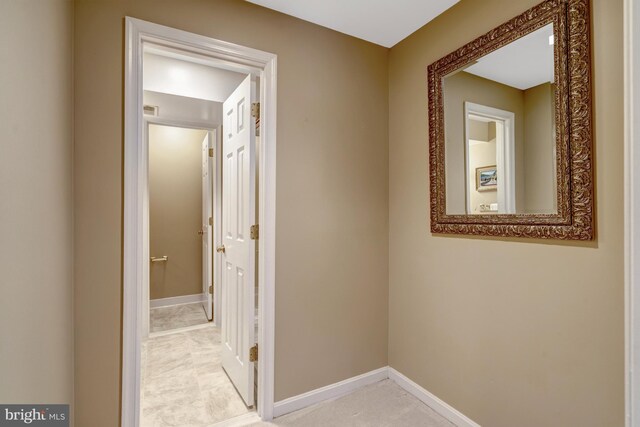 12521 N Lake Ct, Fairfax, VA 22033 - corridor featuring baseboards