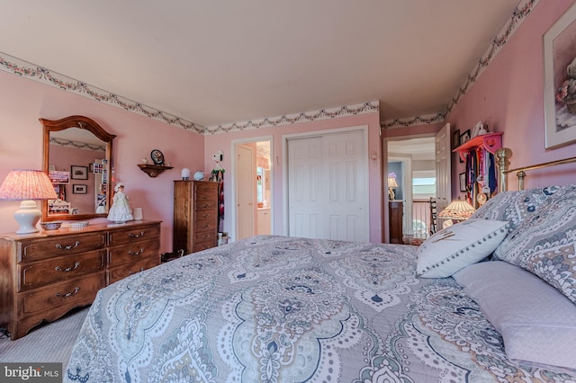 bedroom featuring a closet