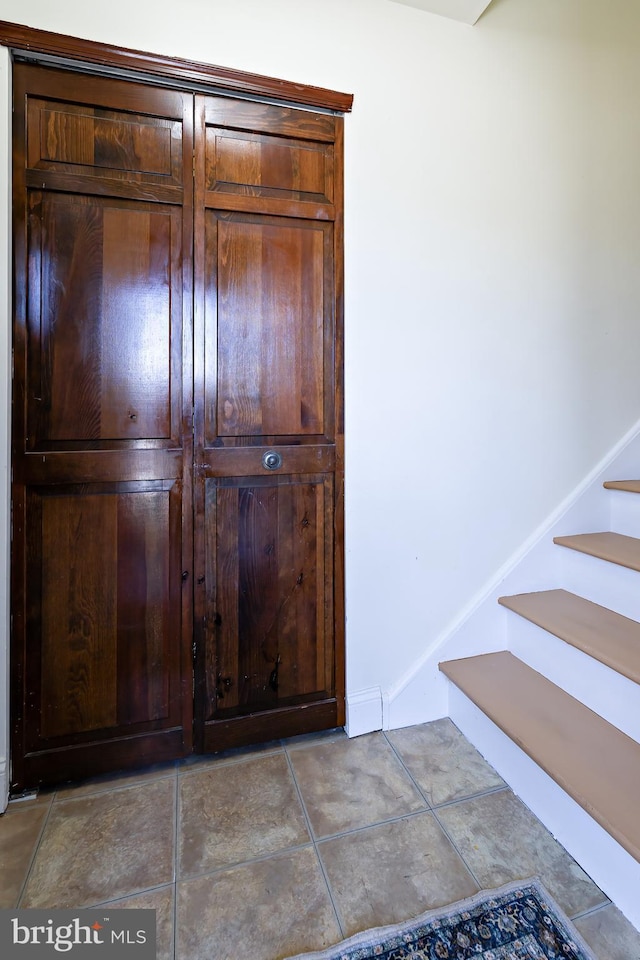 details featuring baseboards