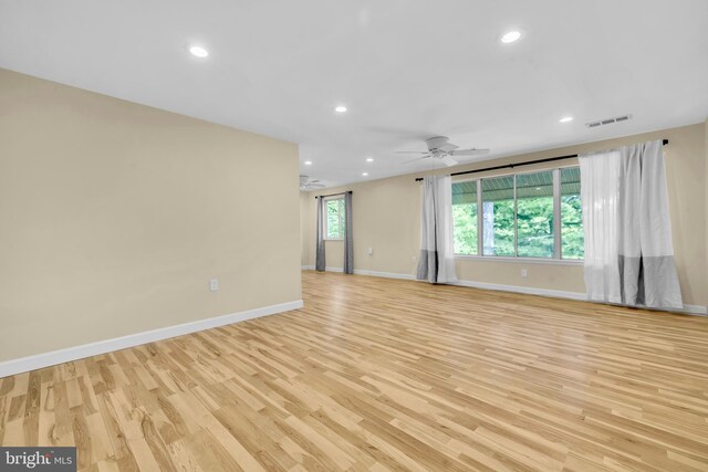 9920 Walker House Rd Unit 5, Gaithersburg, MD 20886 - spare room featuring baseboards, light wood-style flooring, ceiling fan, and recessed lighting