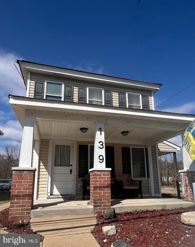 view of front of house with covered porch