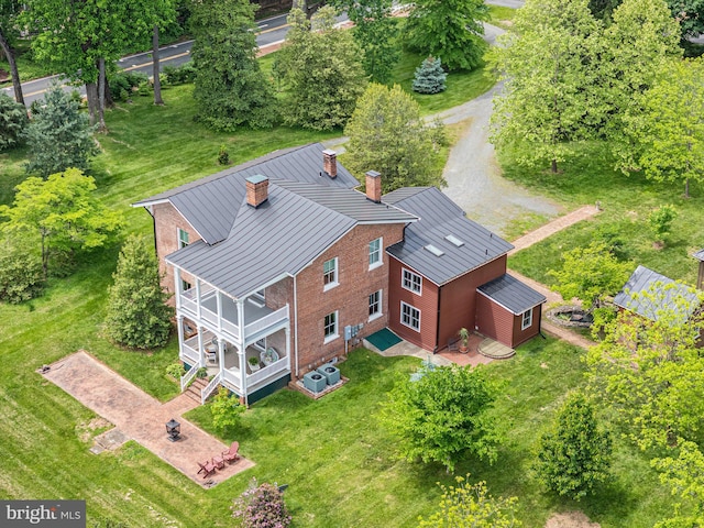 aerial view of property and surrounding area