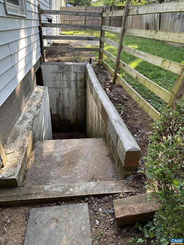 1616 Mulberry Ave, Charlottesville, VA 22903 - exterior space with fence
