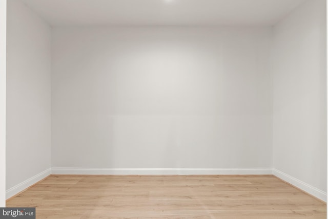 3006 Weber Pl, Oakton, VA 22124 - empty room featuring light wood-type flooring and baseboards