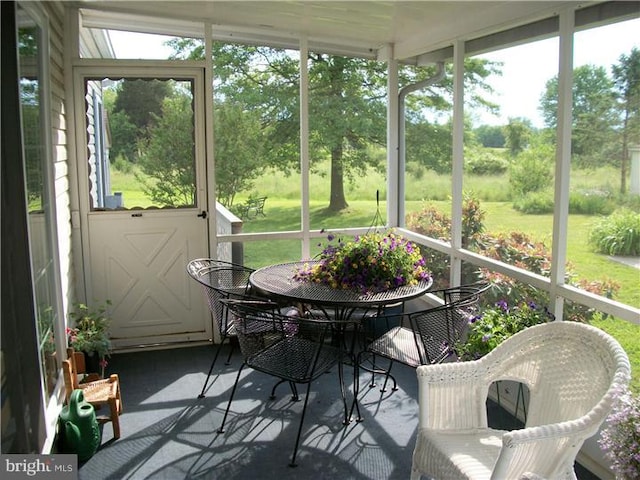 view of sunroom / solarium