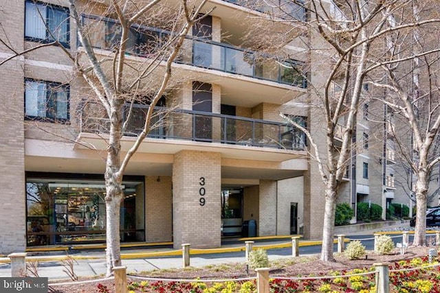 309 Yoakum Pkwy Unit 1003, Alexandria, VA 22304 - view of building exterior