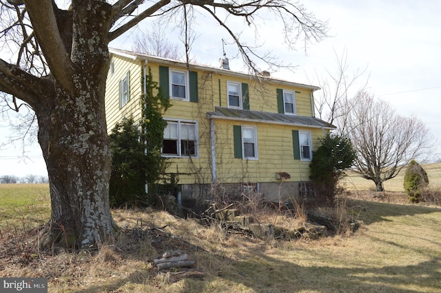 view of side of property
