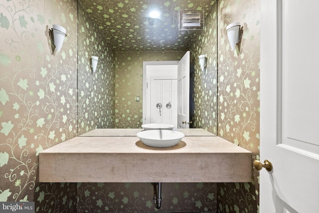2700 Virginia Ave NW Unit 811, Washington, DC 20037 - bathroom featuring wallpapered walls