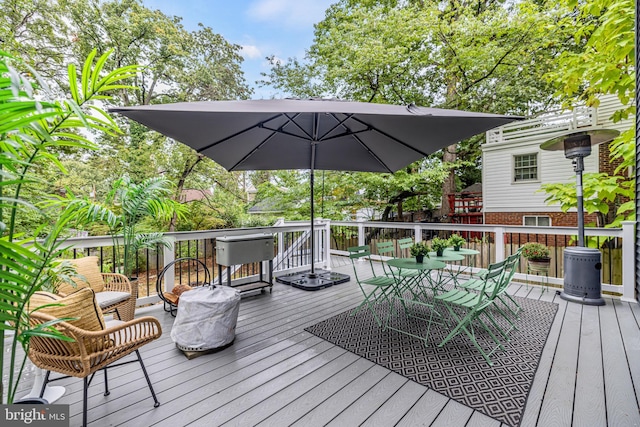 view of wooden deck