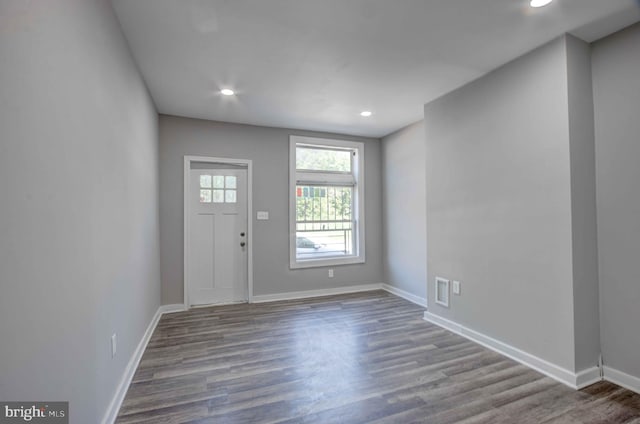 1843 W Pratt St, Baltimore, MD 21223 - entrance foyer featuring wood finished floors, baseboards, and recessed lighting