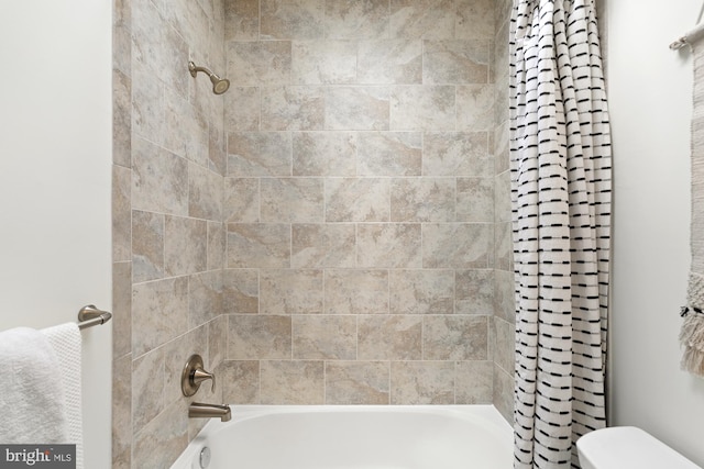 full bath with toilet and shower / tub combination