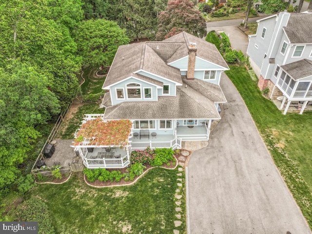 aerial view of property and surrounding area
