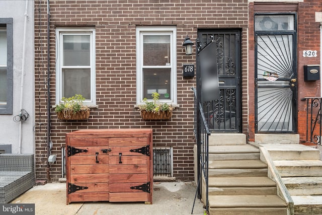 618 Mcclellan St, Philadelphia, PA 19148 - view of exterior entry with brick siding