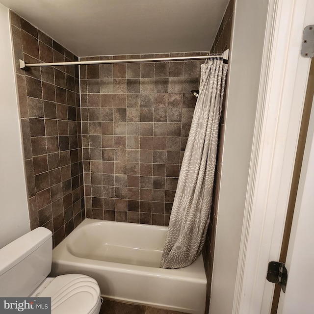 1023 Clinton St Unit 204, Philadelphia, PA 19107 - full bath with toilet and shower / tub combo with curtain